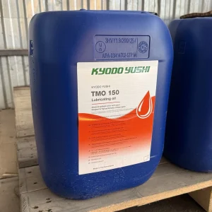Kyodo Yushi TMO 150 gear oil in 20L canister